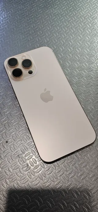 iPhone 16 Pro Max 256GB 100% bat