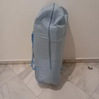 Cuna de viaje plegable