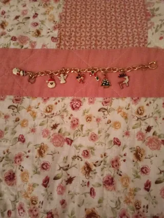 Braccialetto con ciondoli natalizi