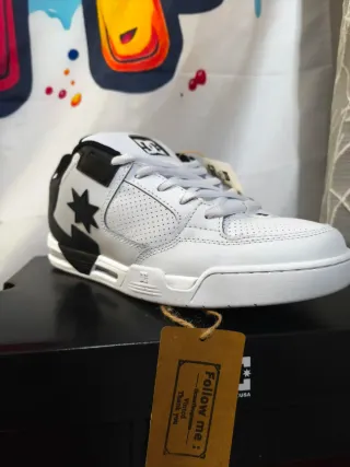 Tênis DC Shoes Preto e Branco