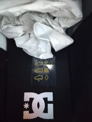 Tênis DC Shoes Preto e Branco