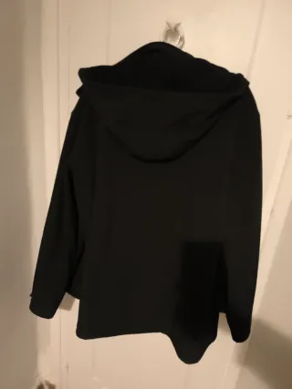 Cazadora negra calefactable