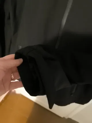 Cazadora negra calefactable