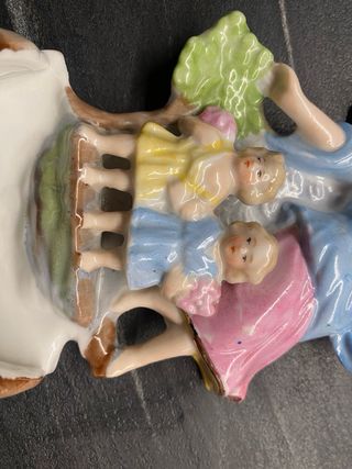 Acquasantiera vintage porcellana bisquit