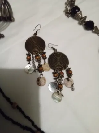 Lote bisutería negro y plateado