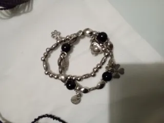 Lote bisutería negro y plateado