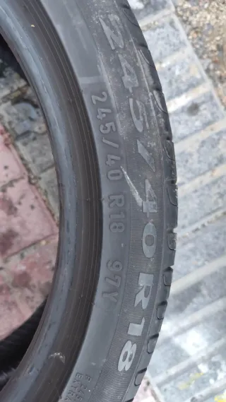 1 Neumático Pirelli P7 245/40 R18