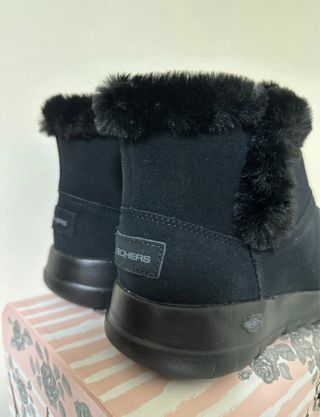 Botas Skechers Negro Pelito