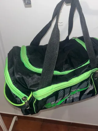 Mochila Nike Negra y Verde