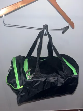 Mochila Nike Negra y Verde
