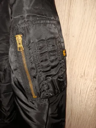 Chaqueta Alpha Industries MA1 Negra Naranja