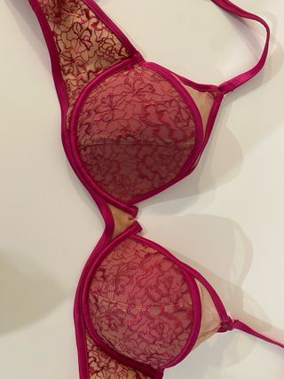 Lote 4 Piezas Lencería Guess fuxia