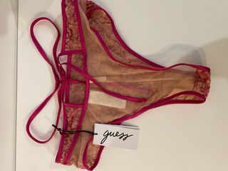 Lote 4 Piezas Lencería Guess fuxia