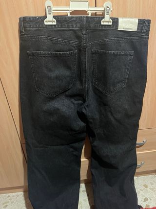 Stradivarius D92 Negros Talla 44 Petit