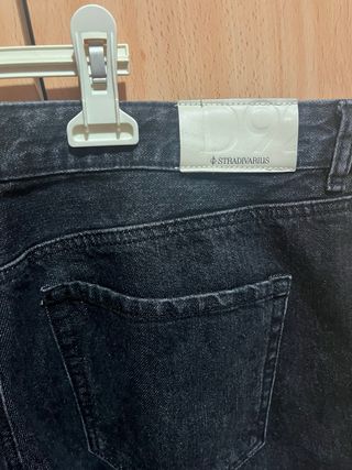 Stradivarius D92 Negros Talla 44 Petit