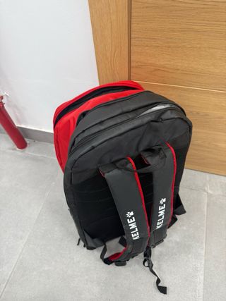 Mochila Kelme Padel Roja y Negra