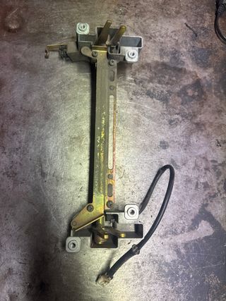 Cierre Baúl Yamaha Majesty 400