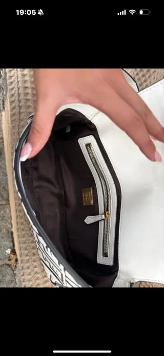 Bolso Fendi Baguette Blanco y Negro