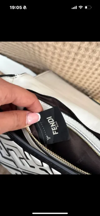 Bolso Fendi Baguette Blanco y Negro