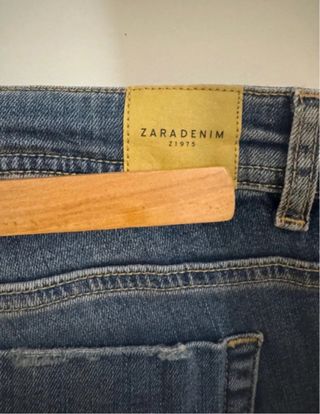 Pantalón vaquero Zara azul