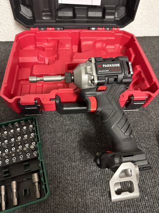 Atornillador de Impacto Parkside 20V puntas regalo