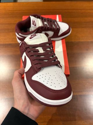 Nike Dunk Rosse e Bianche