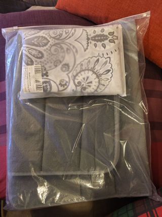 Tappetini bagno e tenda doccia grigi