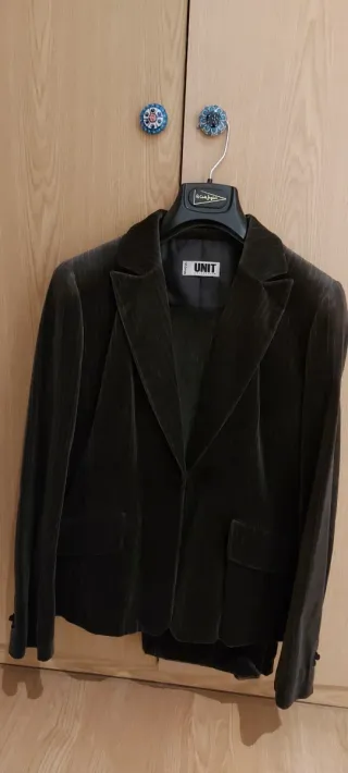 Traje UNIT terciopelo gris mujer