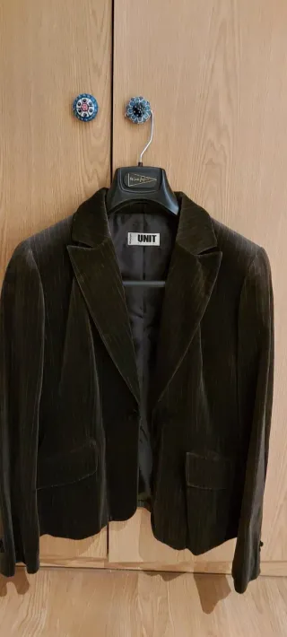 Traje UNIT terciopelo gris mujer