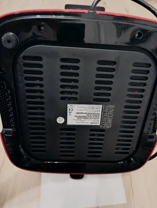 Freidora de aire Cosori 5.5L Roja