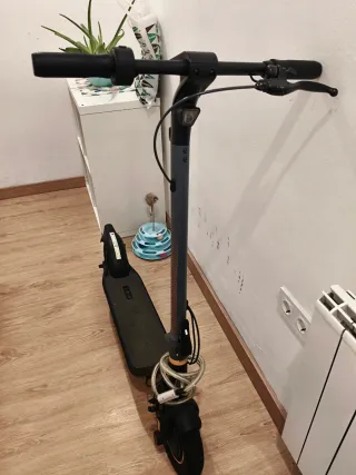 Patinete Eléctrico Cecotec Casi Nuevo