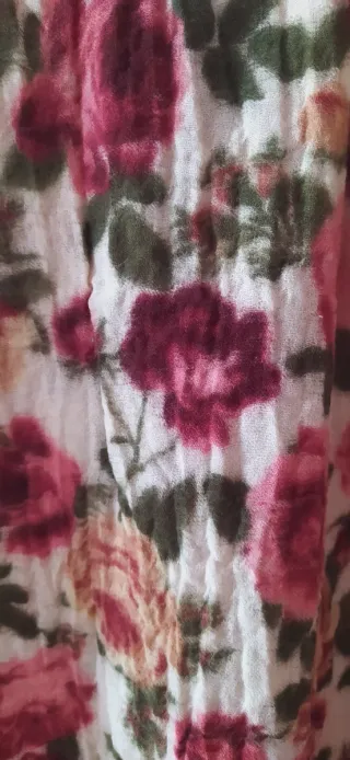 Pañuelo floral rosa y verde