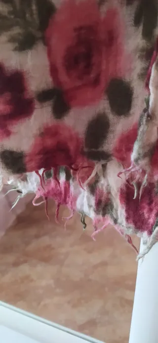 Pañuelo floral rosa y verde