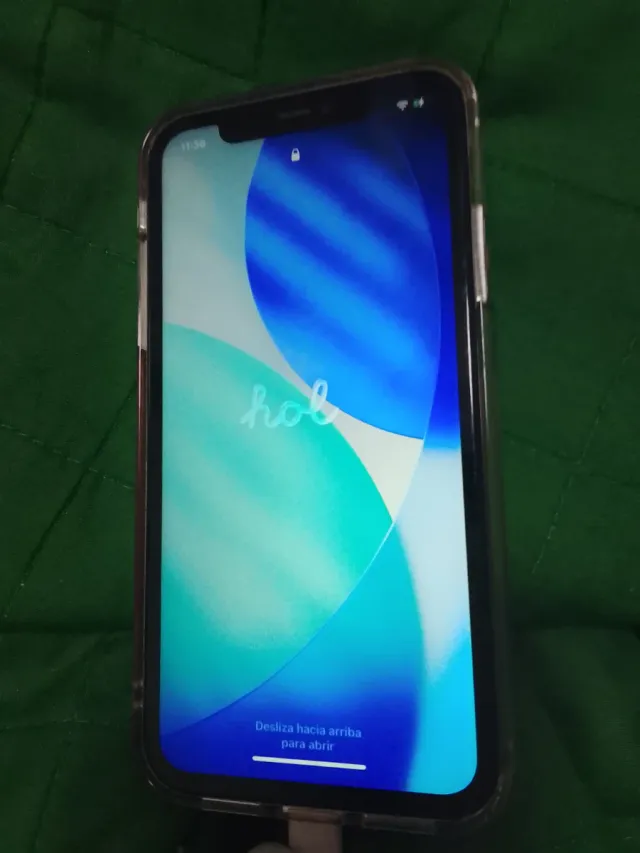 iPhone 11 Apple