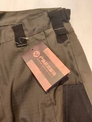 Pantalón de trekking verde