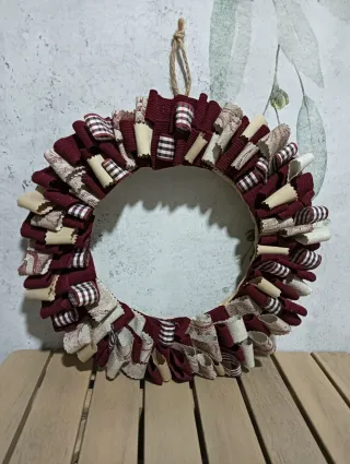 Corona Navideña Decorativa de Tela