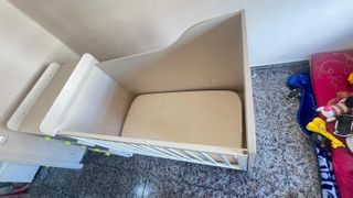 Cuna grande bebé casi nueva