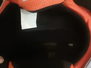 Casco de nieve infantil con visera