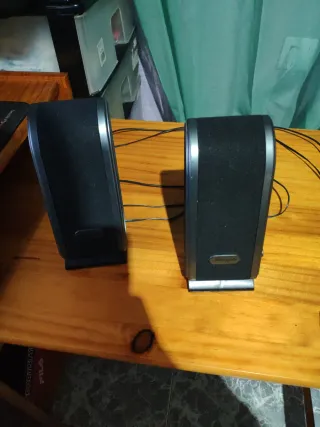 Altavoces Logitech para Ordenador