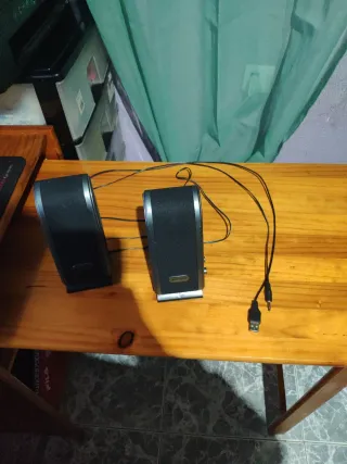 Altavoces Logitech para Ordenador