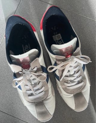 Zapatillas Munich Blancas y Rojas