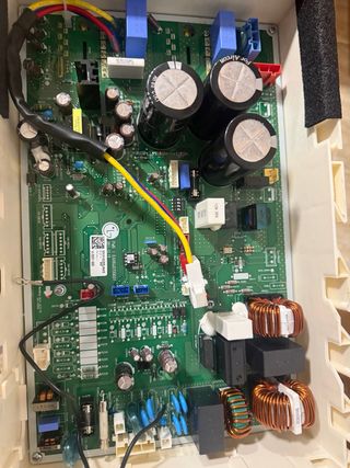 Placa Electrónica LG UU18W.UE2