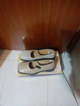 Zapatos Hispanitas Piel Talla 37 Beige/Negro.