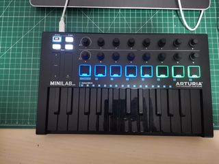 Arturia MiniLab MK II Controlador MIDI