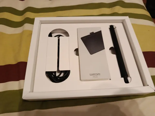 Tableta Gráfica Wacom Intuos Bluetooth