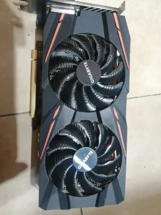 Gigabyte RX 580 Tarjeta Gráfica
