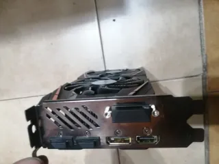 Gigabyte RX 580 Tarjeta Gráfica