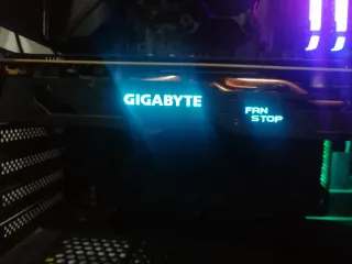 Gigabyte RX 580 Tarjeta Gráfica