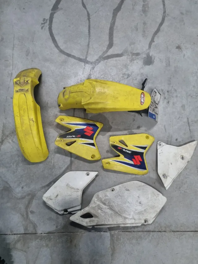 Carenado Suzuki DRZ 400 E