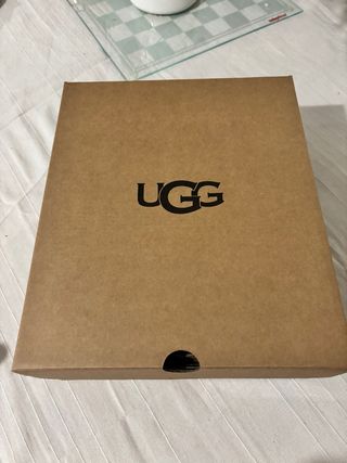 UGG Plataforma Talla 39